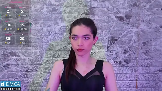 Snapshot of MaeveKuro chatting on October 3, 2025, 3:25 am MaeveKuro online show from October 3, 2025, 3:25 am