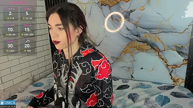 Snapshot of MaeveKuro chatting on November 7, 2025, 3:17 am MaeveKuro online show from November 7, 2025, 3:17 am