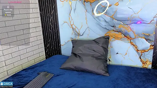 Snapshot of MaeveKuro chatting on November 28, 2025, 3:09 am MaeveKuro online show from November 28, 2025, 3:09 am