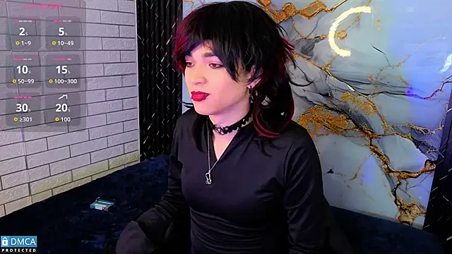 Snapshot of MaeveKuro chatting on December 3, 2025, 3:25 am MaeveKuro online show from December 3, 2025, 3:25 am