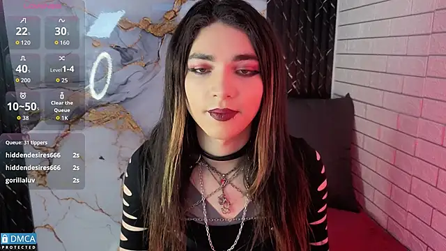 MaeveKuro online show from April 18, 2026, 3:21 am