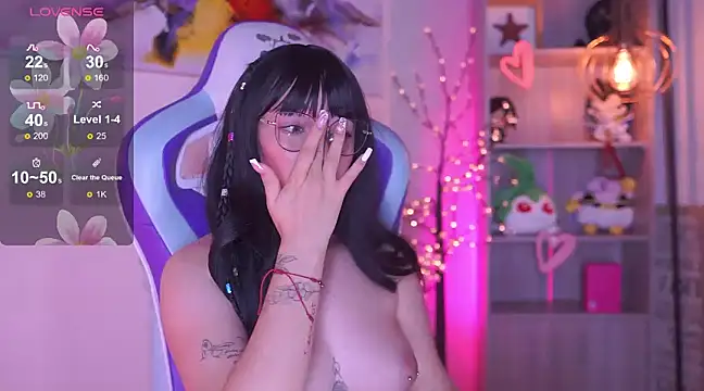 issa monterrey online show from March 10, 2025, 10:02 pm