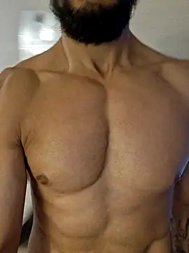 juniortche1313 online show from March 26, 2026, 10:48 pm