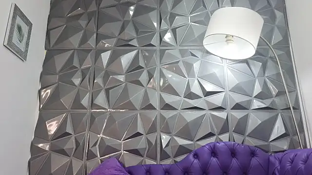 zephyra-angels online show from March 6, 2025, 7:14 am