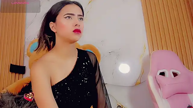 ValeriCardenas online show from September 18, 2025, 12:01 am