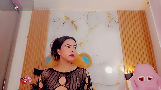 ValeriCardenas online show from September 19, 2025, 12:12 am