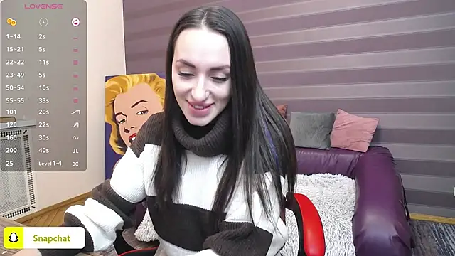 JenniferStone online show from February 7, 2025, 8:11 am