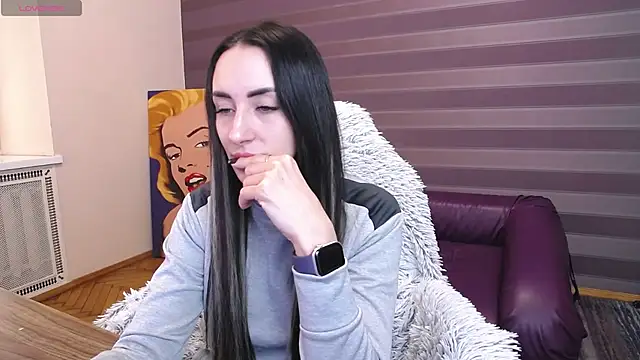 JenniferStone online show from April 20, 2026, 7:22 am