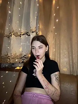 MrrKate online show from December 15, 2025, 8:57 pm