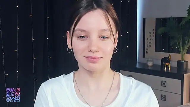 EdinaCordner online show from March 3, 2025, 11:00 am