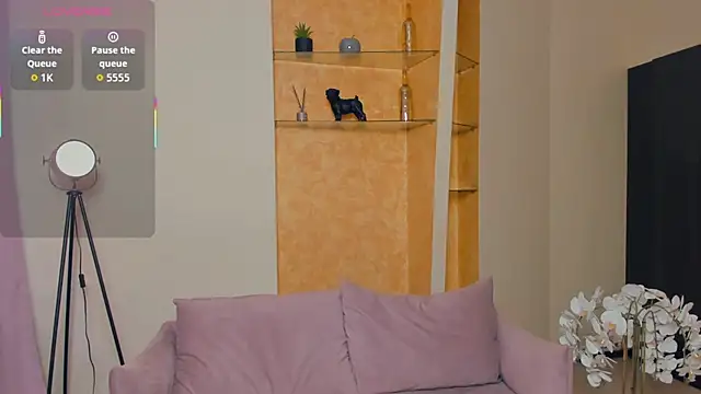 EdinaCordner online show from October 17, 2025, 10:18 am