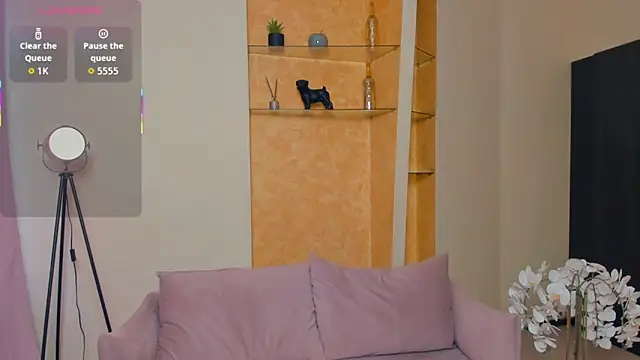 EdinaCordner online show from October 18, 2025, 11:11 am