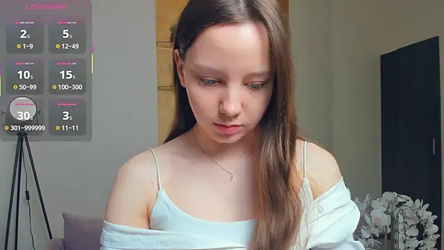 EdinaCordner online show from October 30, 2025, 10:38 am