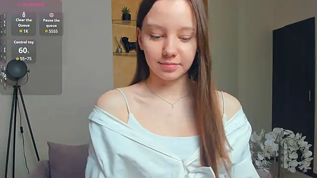 EdinaCordner online show from November 8, 2025, 10:37 am