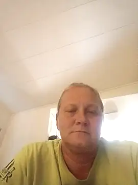 wetnwildforyou online show from September 29, 2025, 6:13 pm