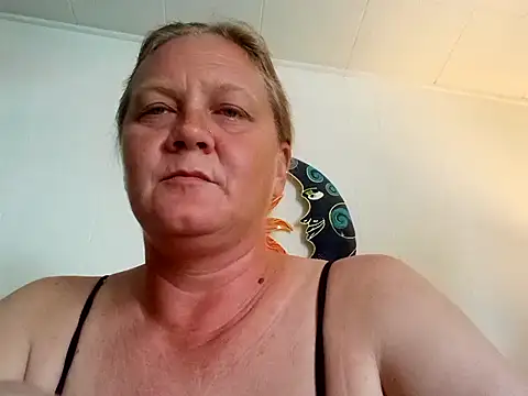 wetnwildforyou online show from October 1, 2025, 5:52 pm