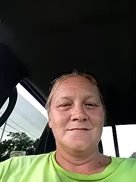 wetnwildforyou online show from October 3, 2025, 8:50 pm