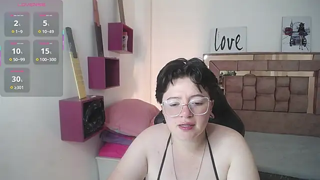 safyka online show from September 29, 2025, 2:38 am