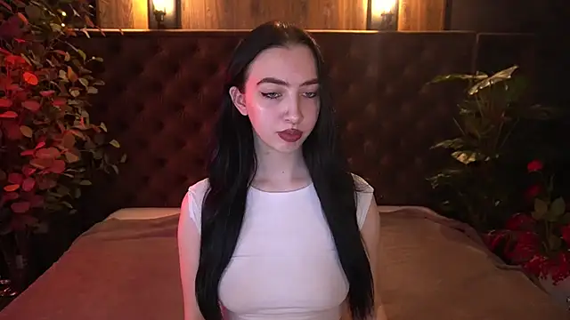 WildKittenX  online show from April 22, 2026, 6:05 am