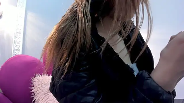 Bonniie 22 online show from February 10, 2026, 7:51 pm