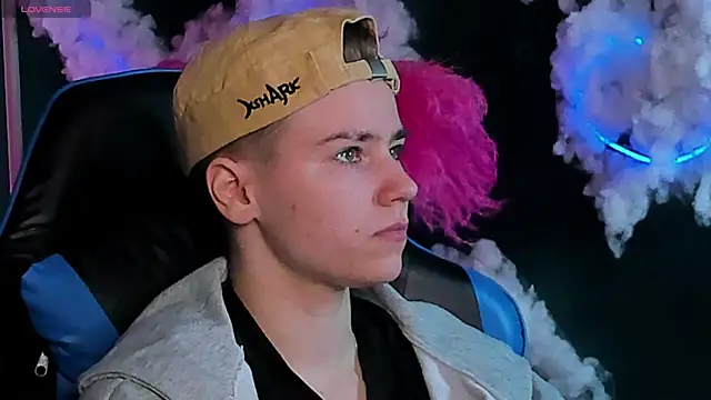 Jean Wilsons online show from April 22, 2026, 11:01 am