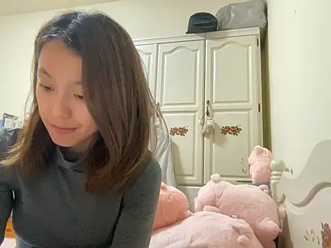 ladypaggy online show from March 15, 2025, 3:37 pm