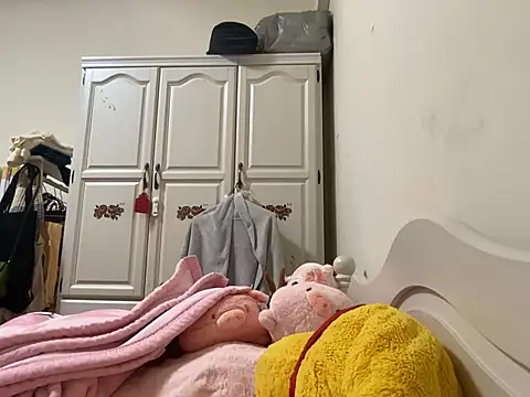 ladypaggy online show from March 18, 2025, 12:14 pm