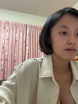 ladypaggy online show from March 28, 2026, 3:22 pm