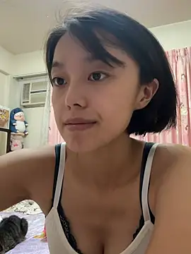 Snapshot of ladypaggy chatting on May 2, 2026, 1:49 pm ladypaggy online show from May 2, 2026, 1:49 pm