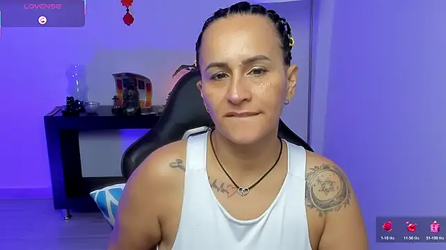 Snapshot of Sara_Charmy chatting on June 18, 2026, 4:00 pm Sara Charmy online show from June 18, 2026, 4:00 pm