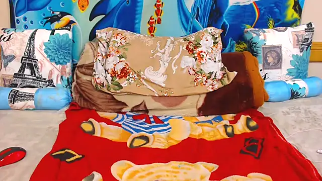 ChocolateClit online show from November 3, 2025, 8:43 pm