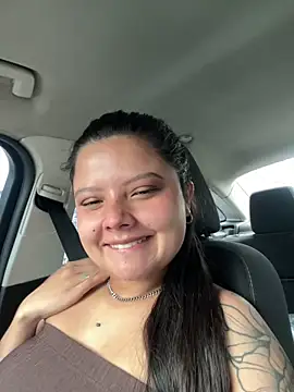 maya-winslow8 online show from October 17, 2025, 3:36 pm