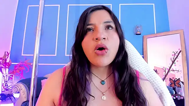 TaraTaylorr online show from April 13, 2026, 3:34 am