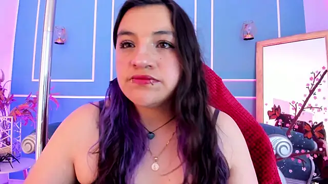 TaraTaylorr online show from April 24, 2026, 2:58 am