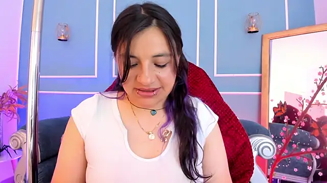Snapshot of TaraTaylorr chatting on May 21, 2026, 3:02 am TaraTaylorr online show from May 21, 2026, 3:02 am