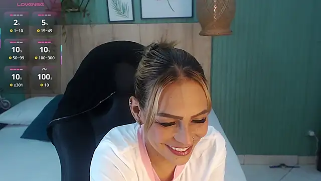 yessila parker online show from September 11, 2025, 1:39 am