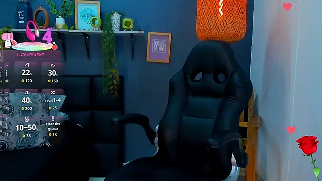 yessila parker online show from February 24, 2026, 10:02 am