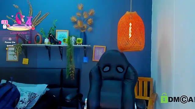 yessila parker online show from March 5, 2026, 9:27 am