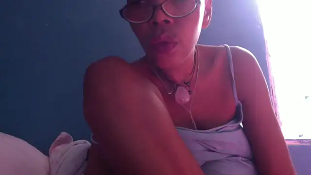 Ladyzee25 online show from October 30, 2025, 6:19 pm