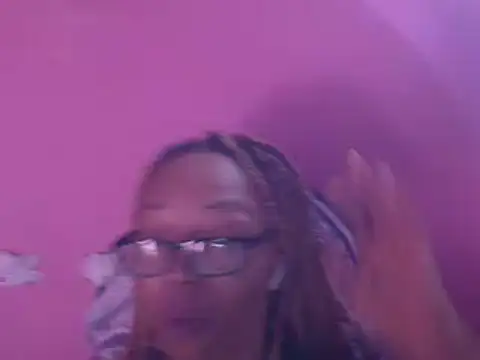 Ladyzee25 online show from February 20, 2026, 1:33 pm