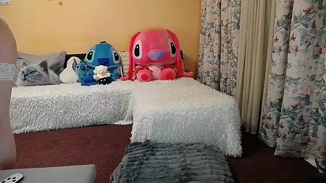 Maddison Summer online show from October 8, 2025, 9:23 pm