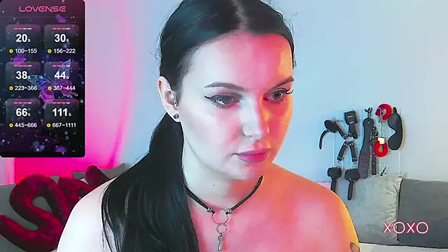 Miss Vic online show from April 21, 2026, 6:01 pm