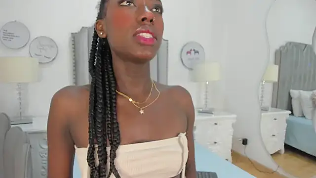 SamantaMarquez online show from October 24, 2025, 8:27 pm