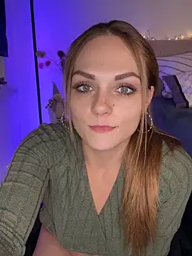 OCTAPUSSY2000 online show from December 16, 2025, 8:36 pm