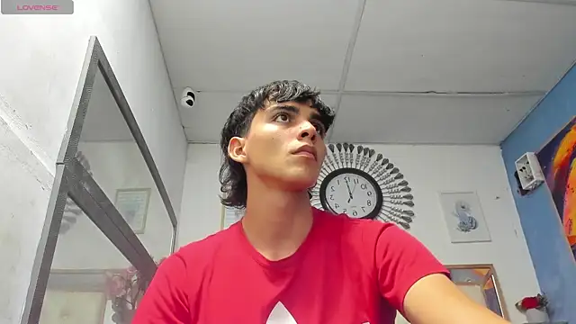 heiker  online show from March 5, 2025, 2:03 am