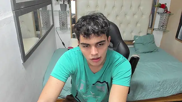 heiker  online show from September 24, 2025, 2:37 am