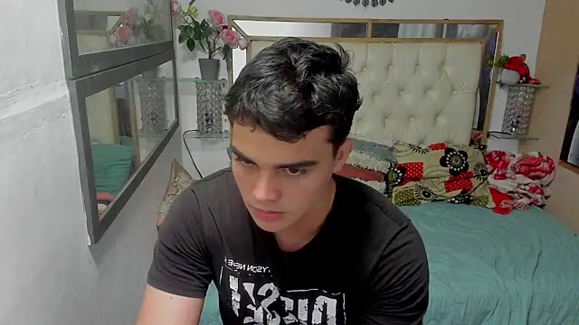 heiker  online show from November 16, 2025, 2:39 am