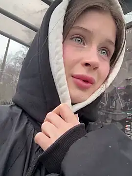 melicious  online show from March 3, 2025, 12:05 pm