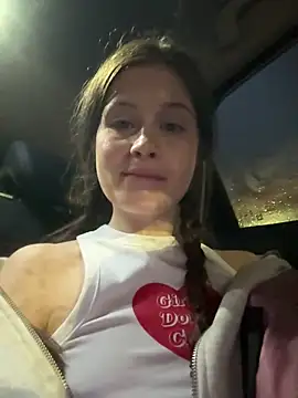 melicious  online show from March 4, 2025, 8:02 am