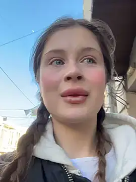 melicious  online show from March 7, 2025, 1:07 pm